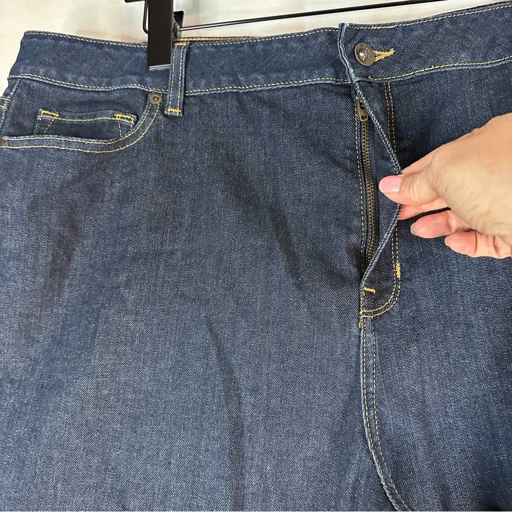 LL BEAN Women’s Size 20W Denim Jeans Classic Fit Stretch High Rise Straight Leg